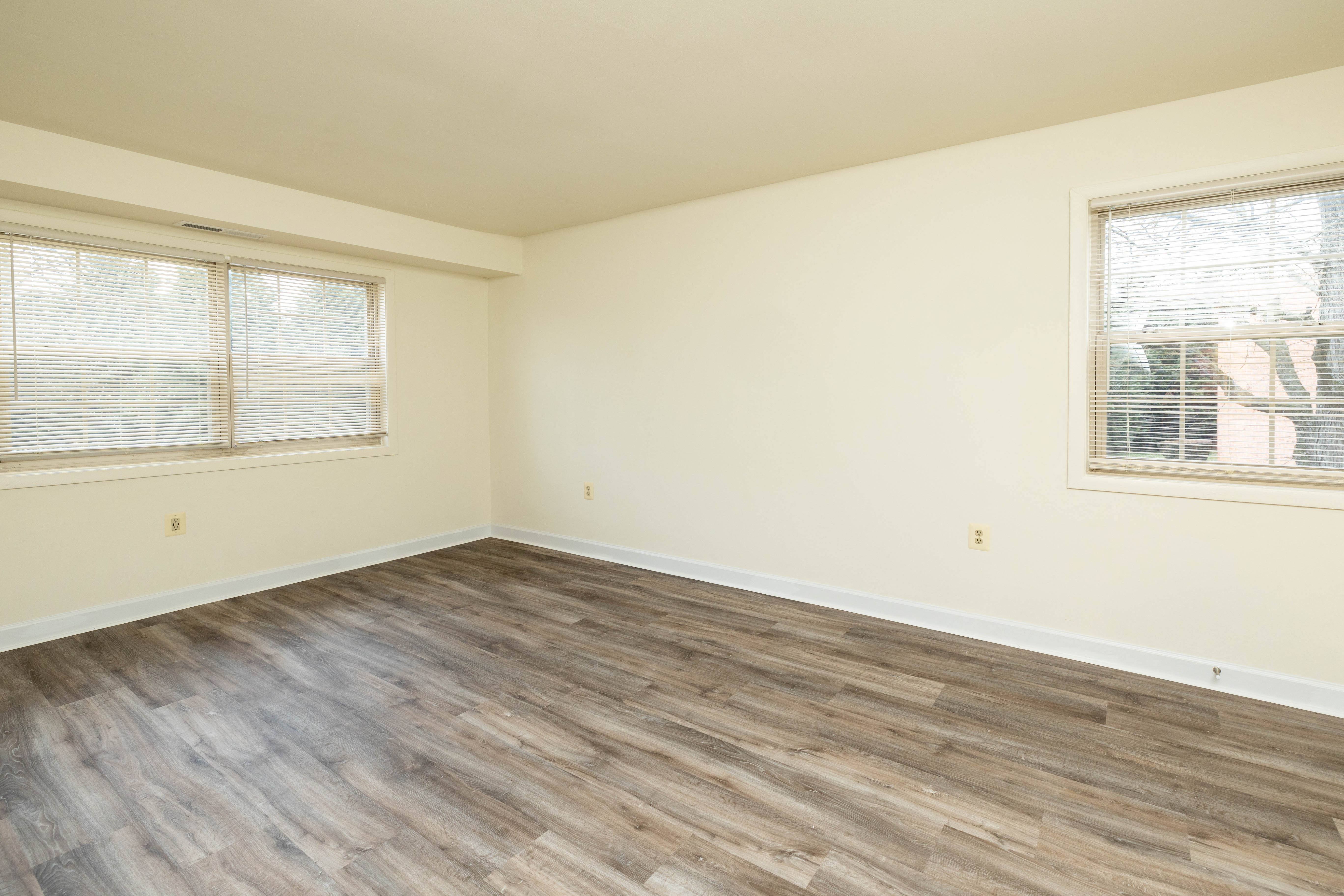 Seminary Roundtop Apartments Image 13